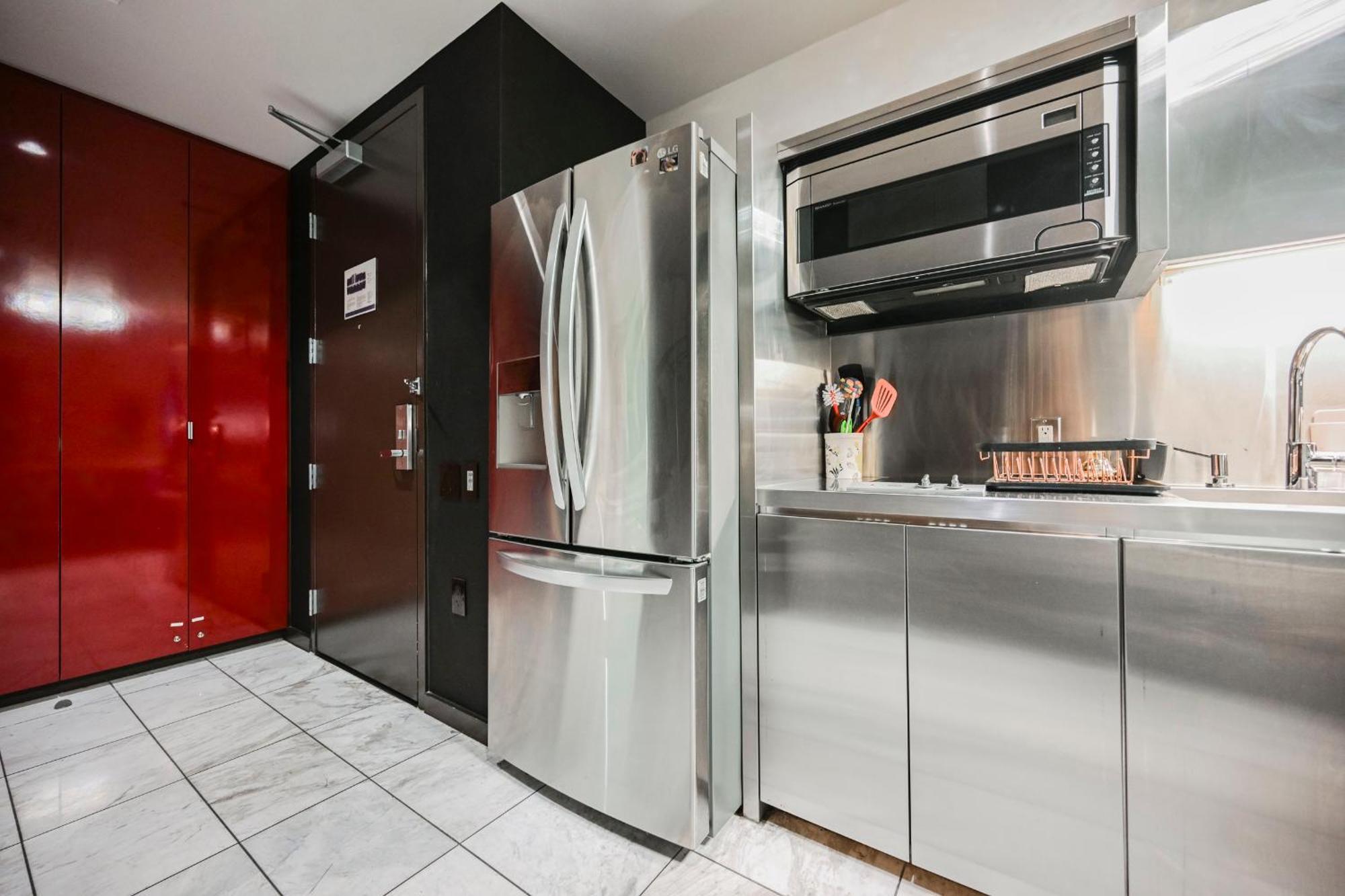 Aparthotel Stripviewsuites At Palms Place