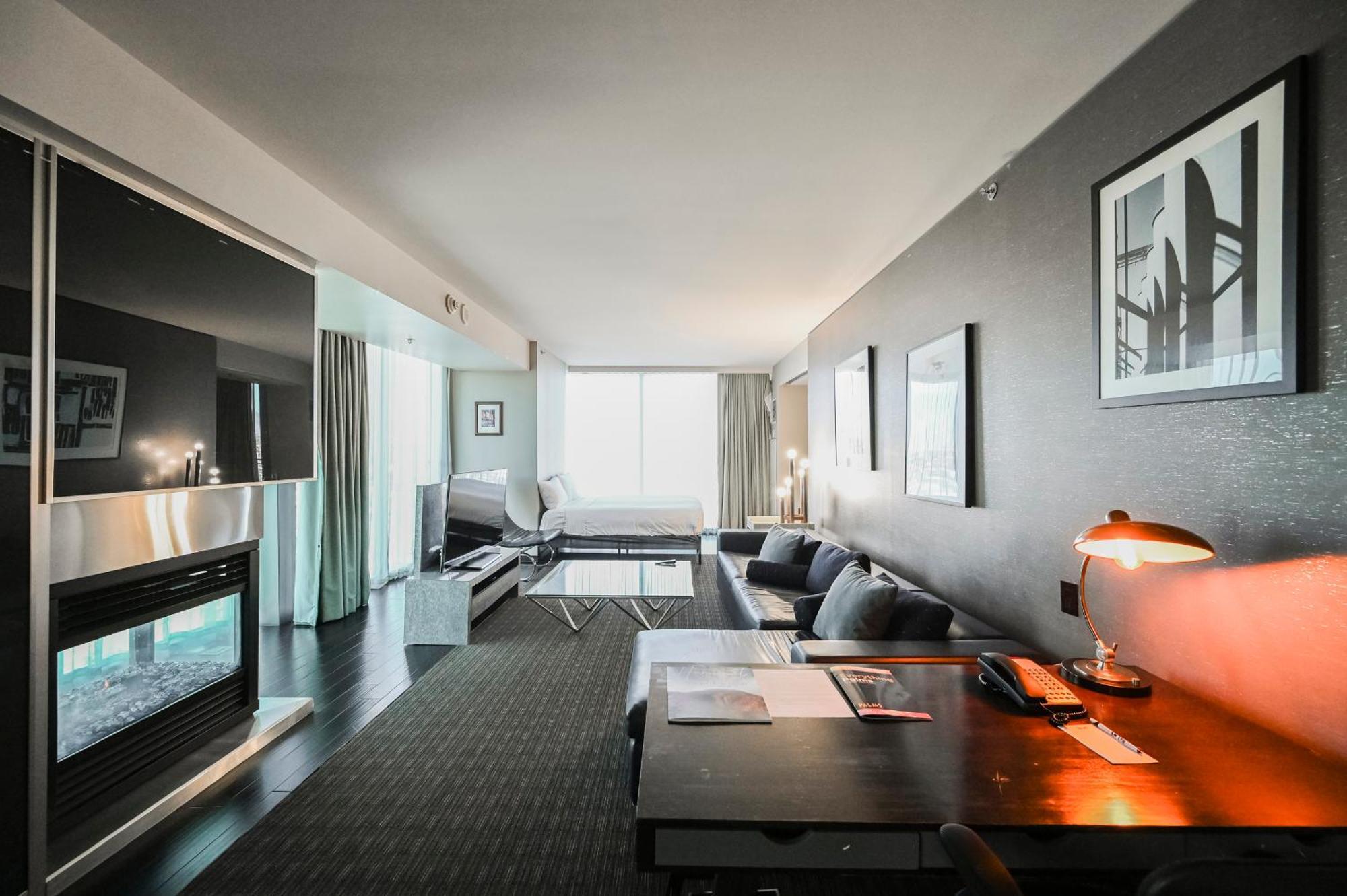 Aparthotel Stripviewsuites At Palms Place 4*